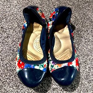 Colorful floral flats